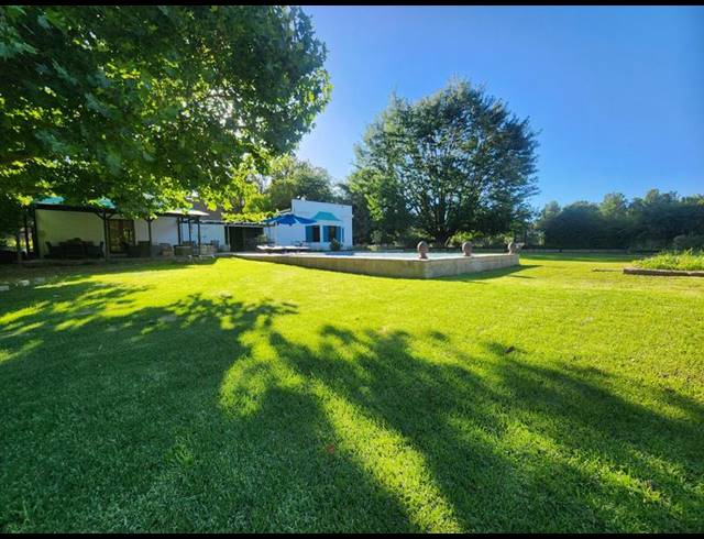 4 BEDROOM HOUSE FOR SALE IN NIEU BETHESDA